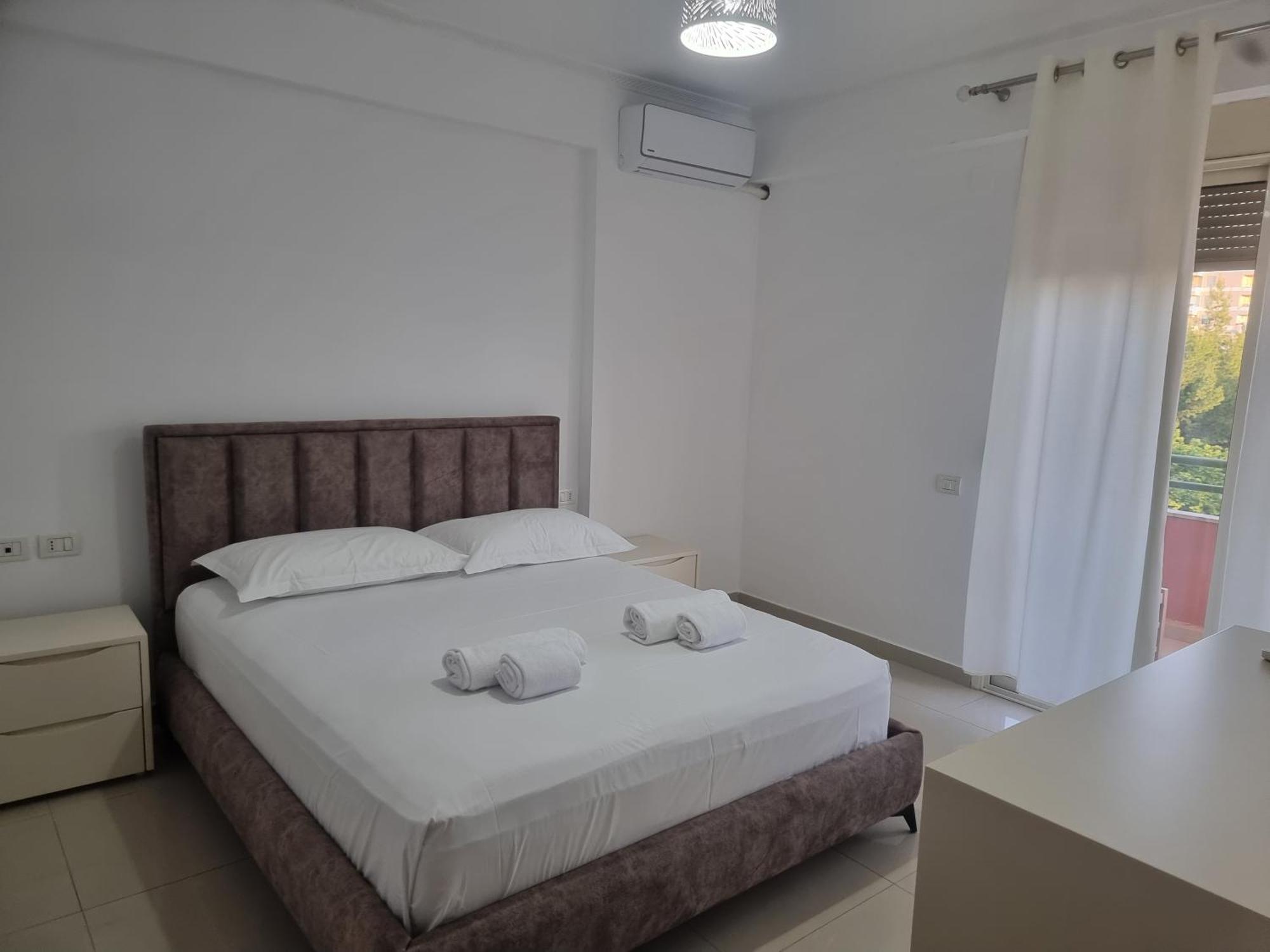 Alex Apartment Vlorë Exteriör bild